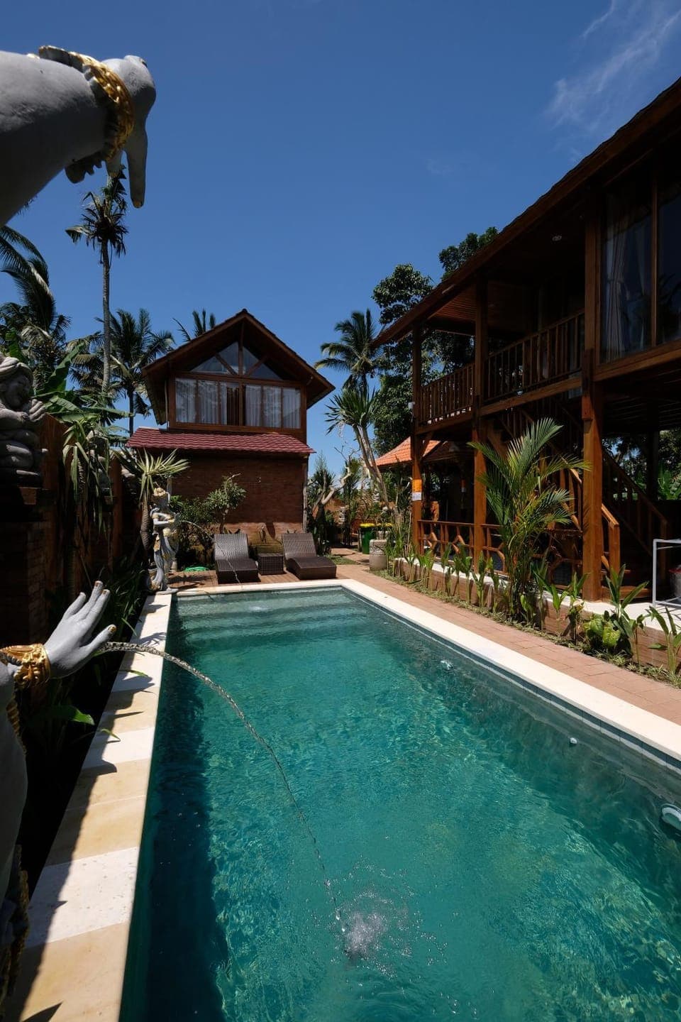 Property building, Day, Garden, Pool view, Swimming pool, Swimming pool, sunbed