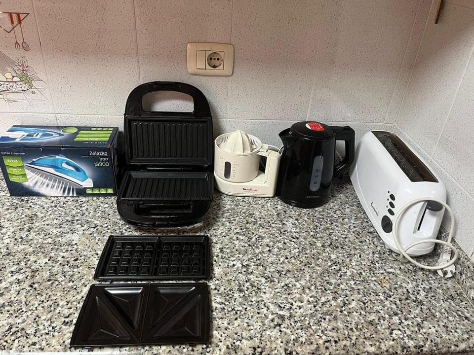 Kitchen or kitchenette, toaster