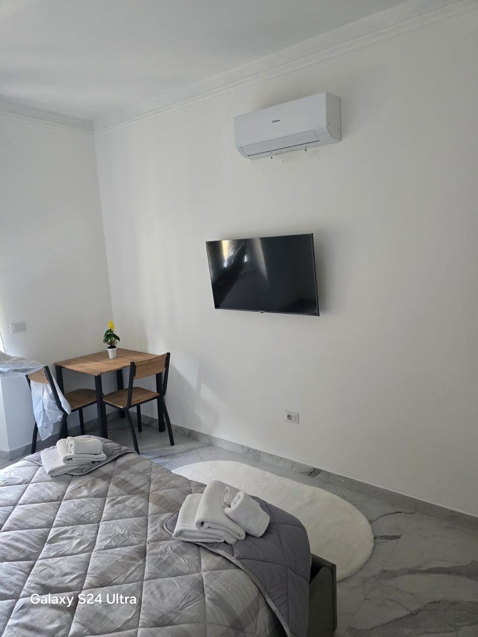 TV and multimedia, air conditioner