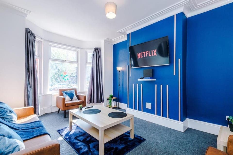 TV and multimedia, Living room, Seating area