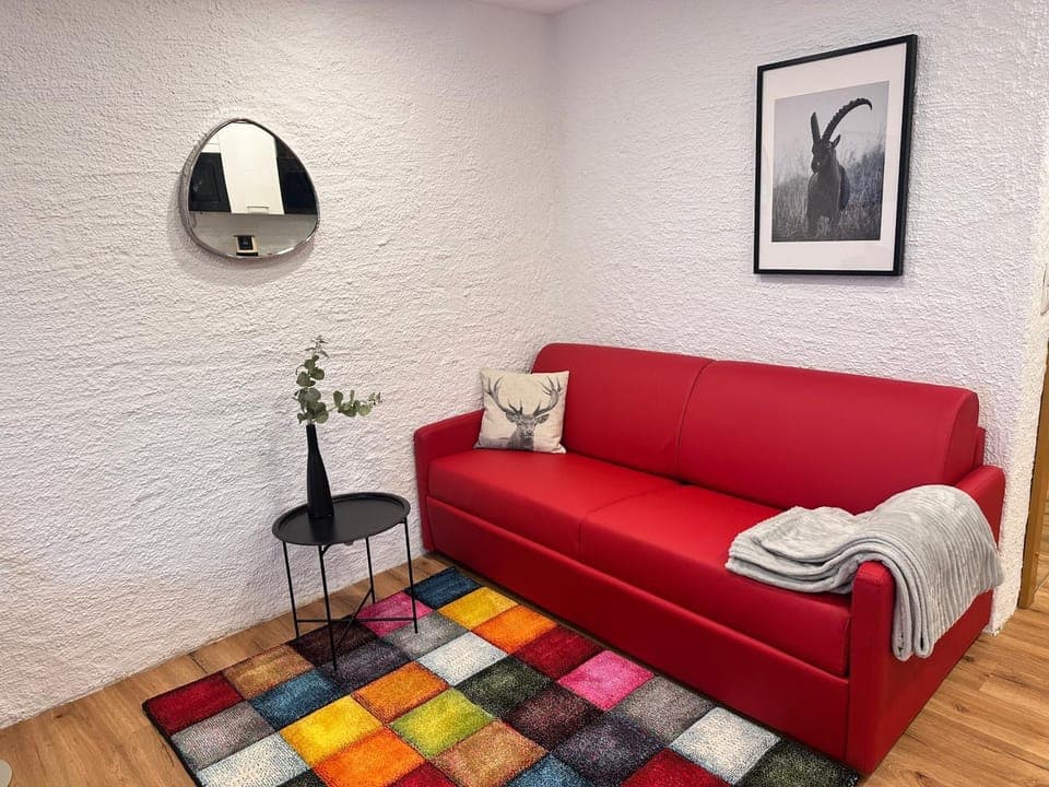 Living room, Photo of the whole room