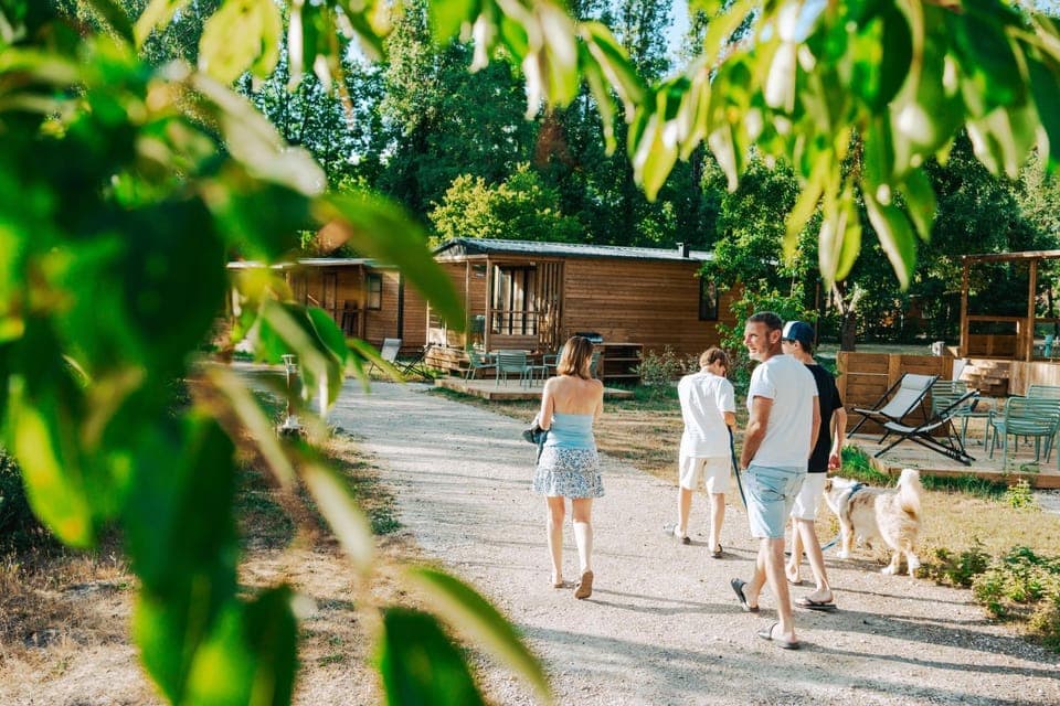 People, Natural landscape