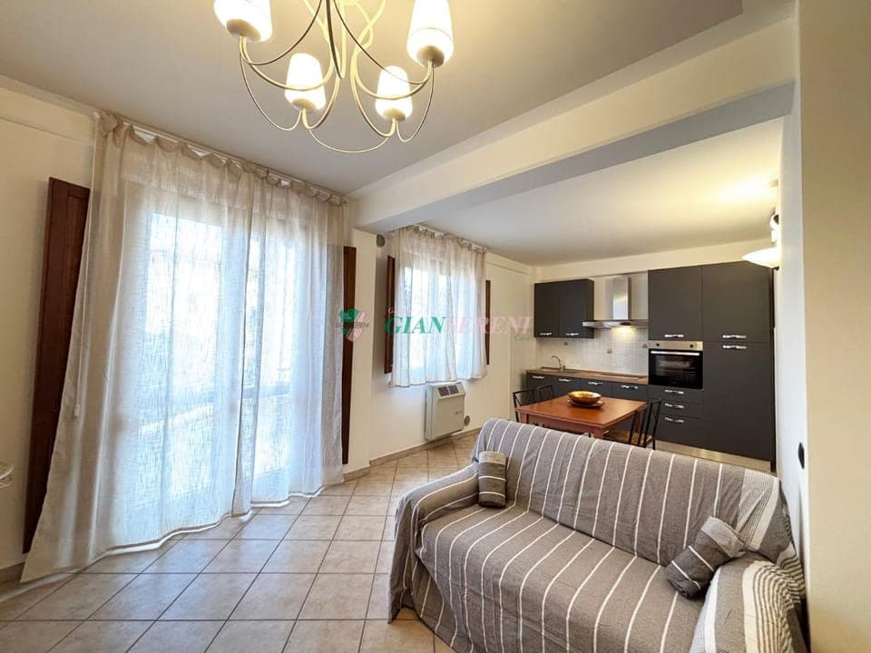 Kitchen or kitchenette, Living room, Dining area, oven, pet friendly, stove