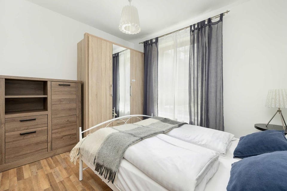 Bed, Photo of the whole room, Bedroom, wardrobe