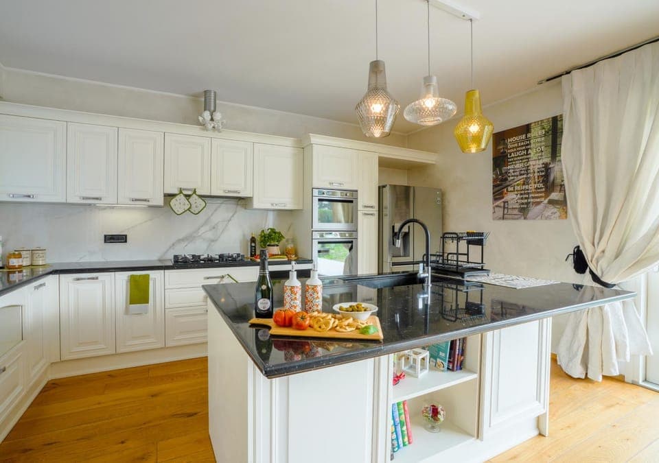 Day, Kitchen or kitchenette, Food and drinks, Food, dishwasher, minibar, oven, stove, kitchen