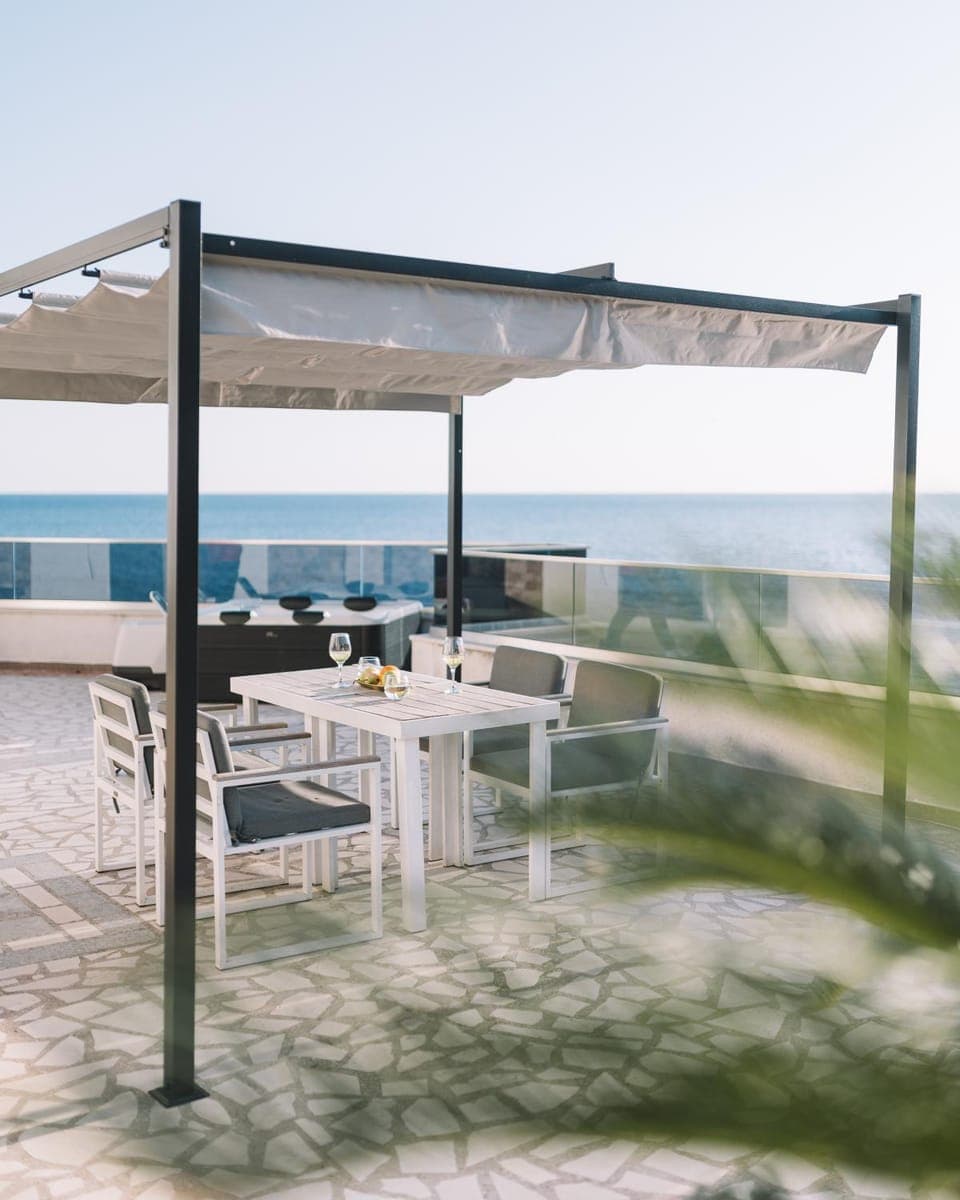 Day, View (from property/room), Balcony/Terrace, Dining area, Sea view