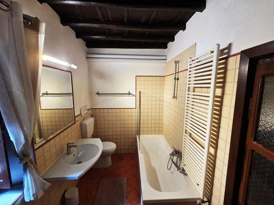 Shower, Toilet, Bathroom, Bath