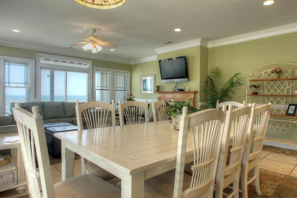 The Hideaway B by Carolina Beach Realty House in Kure Beach