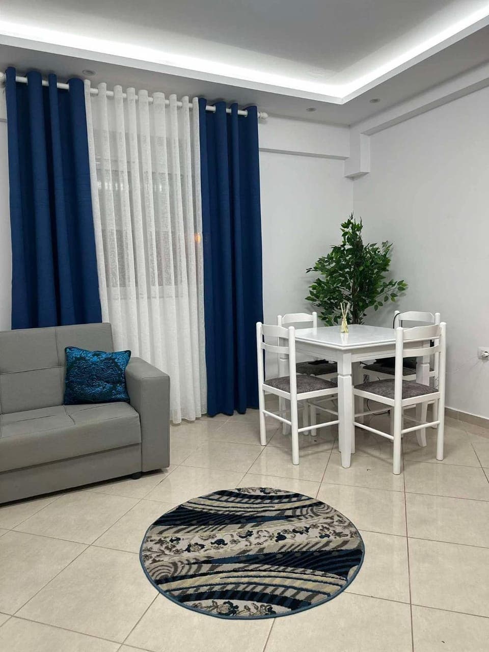 Living room, Seating area, Dining area