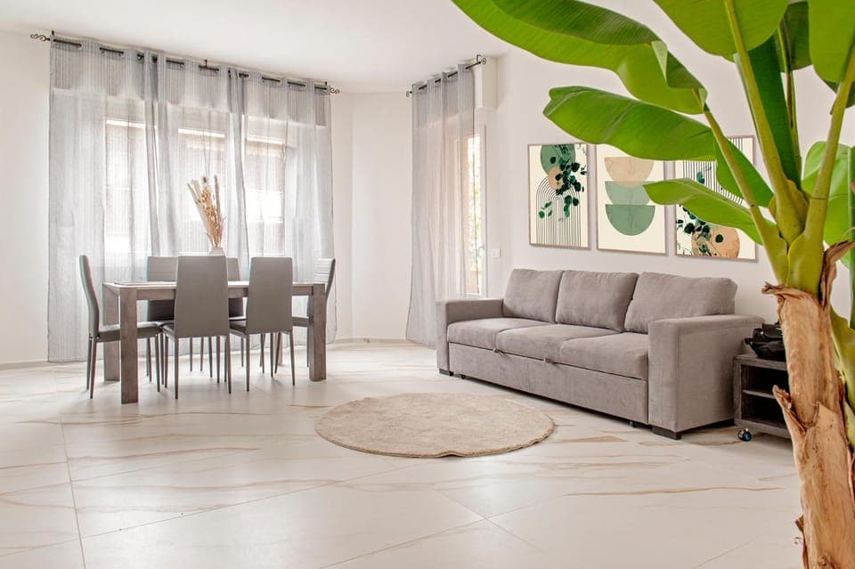 Living room, Seating area, Dining area