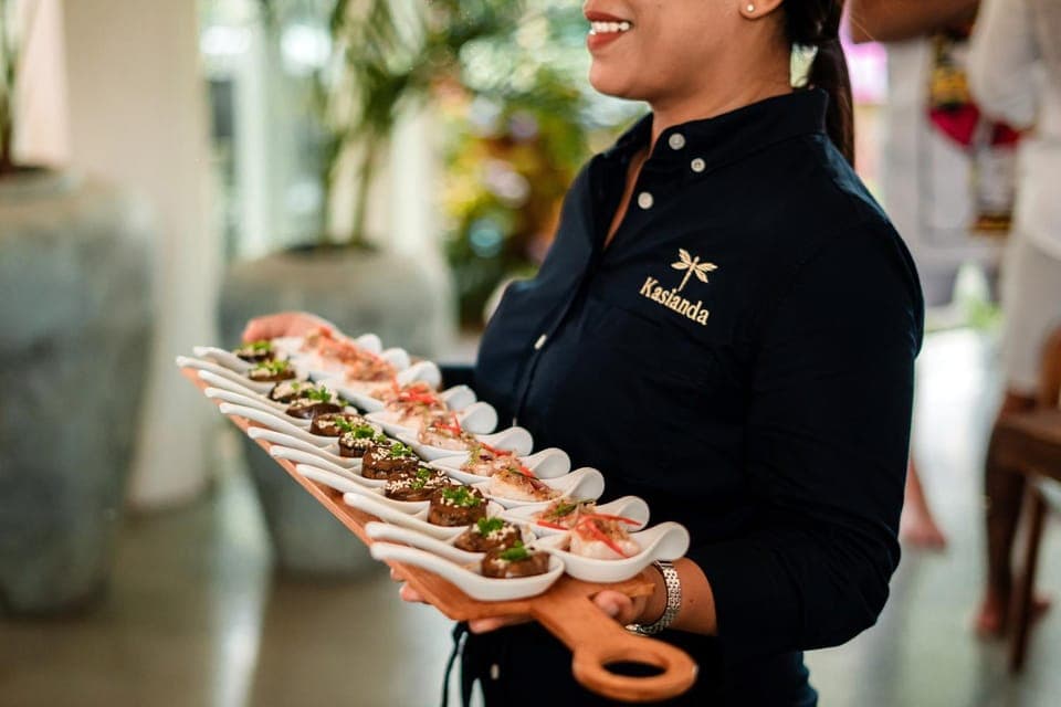 Staff, Food and drinks, Food, babysiter, room service