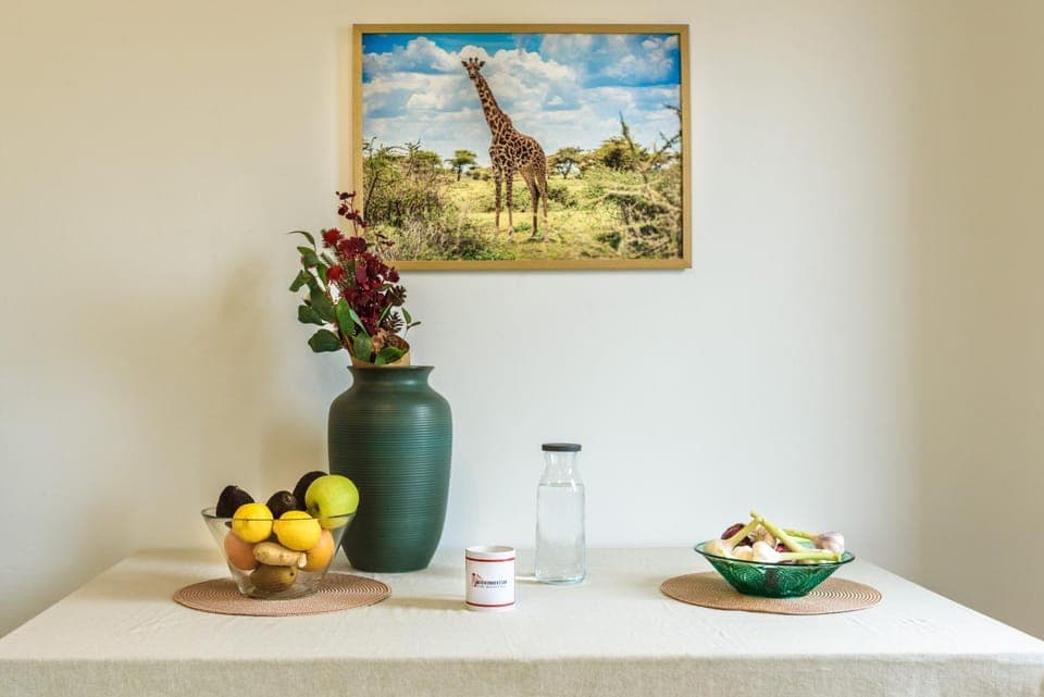 Living room, Food and drinks, Decorative detail, Food, kitchen