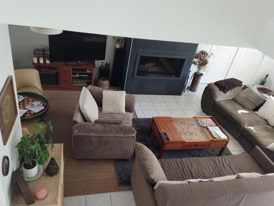 Living room, Internal: Not applicable to any particular room