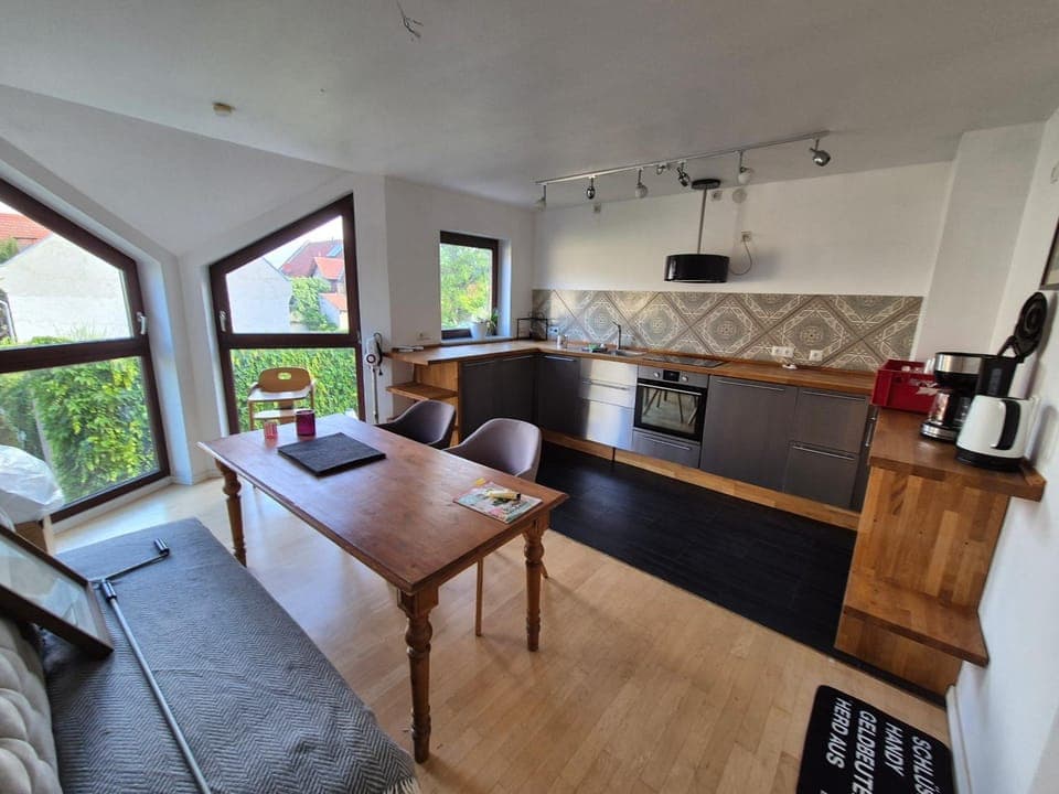 Kitchen or kitchenette, Dining area, pet friendly, stove, toaster