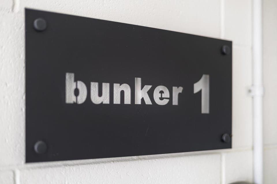 Property logo or sign, Logo/Certificate/Sign, Text overlay