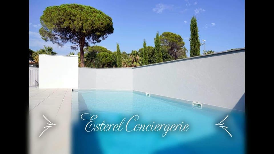 Pool view, Swimming pool, Swimming pool