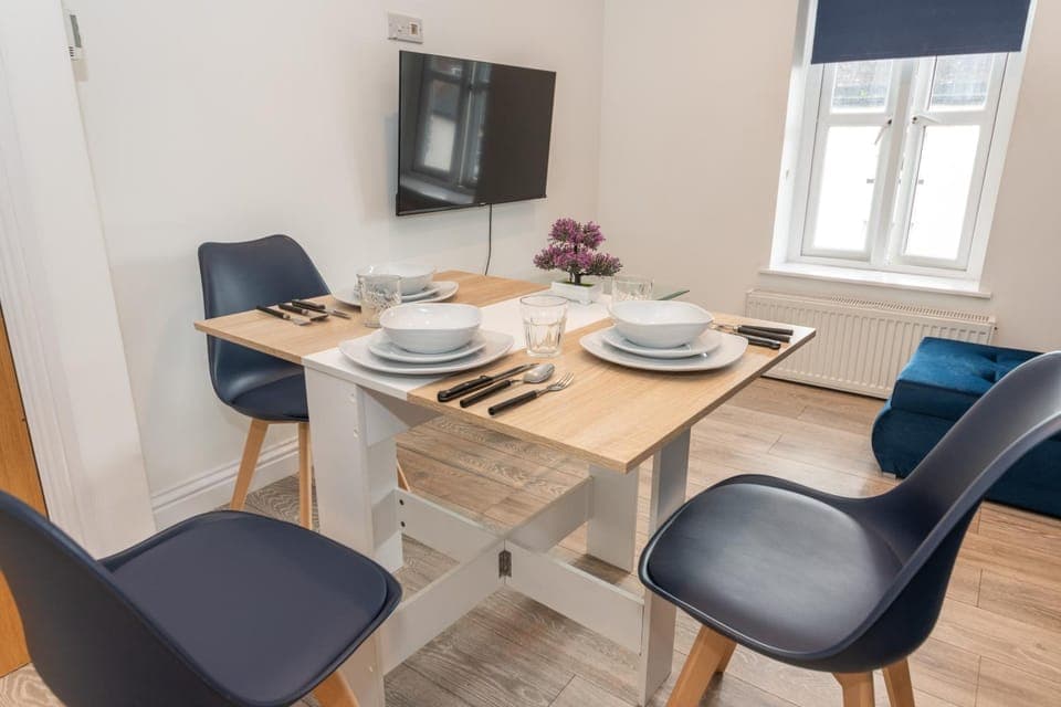 TV and multimedia, Dining area