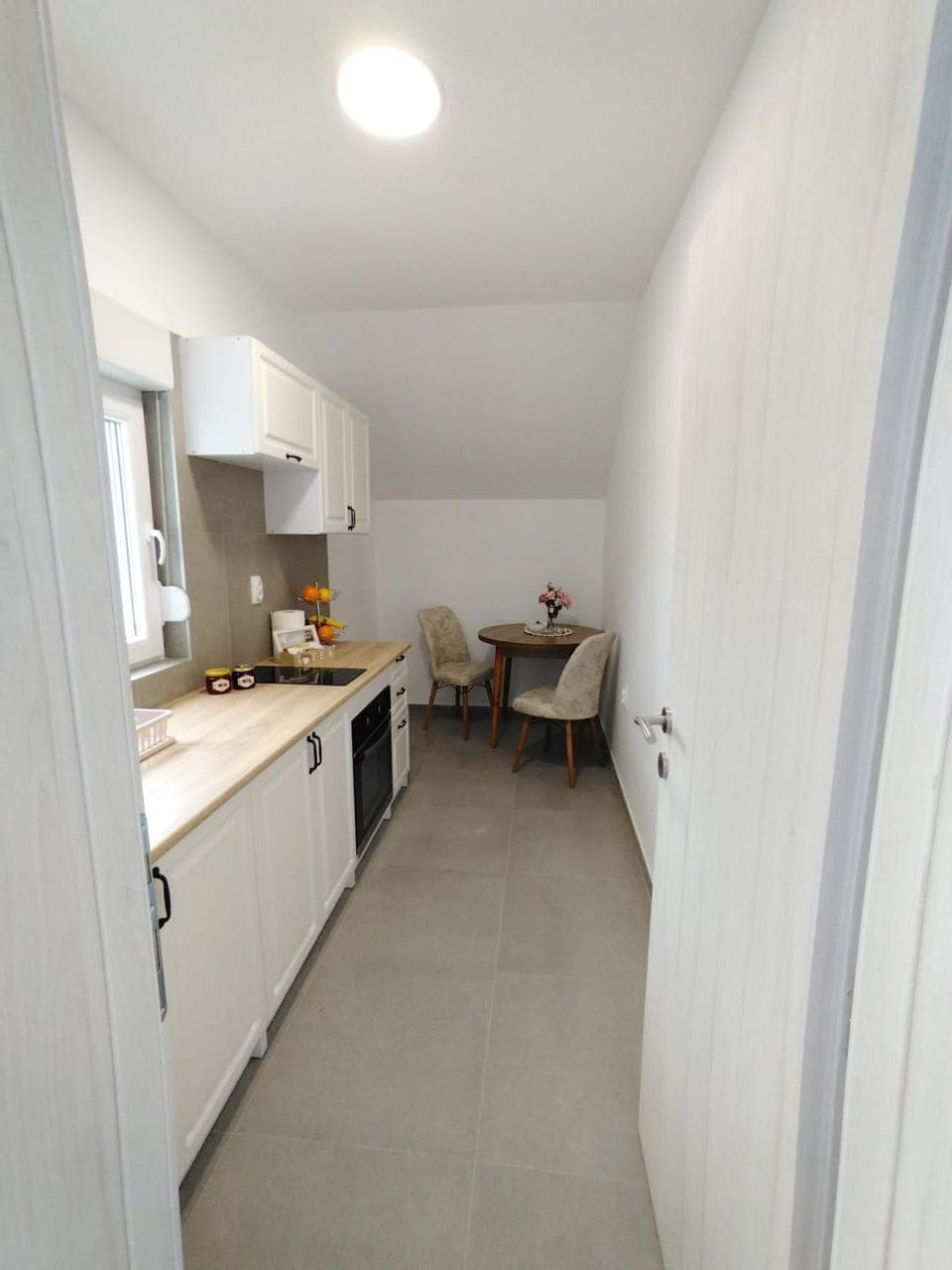 Kitchen or kitchenette, Kitchen or kitchenette, Dining area, minibar, oven, stove