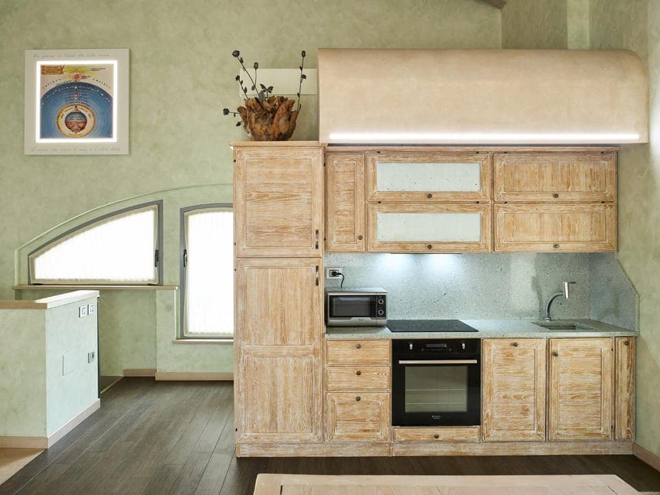 Kitchen or kitchenette, oven, stove