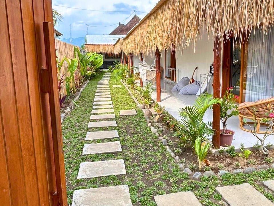 Property building, Garden, Garden view