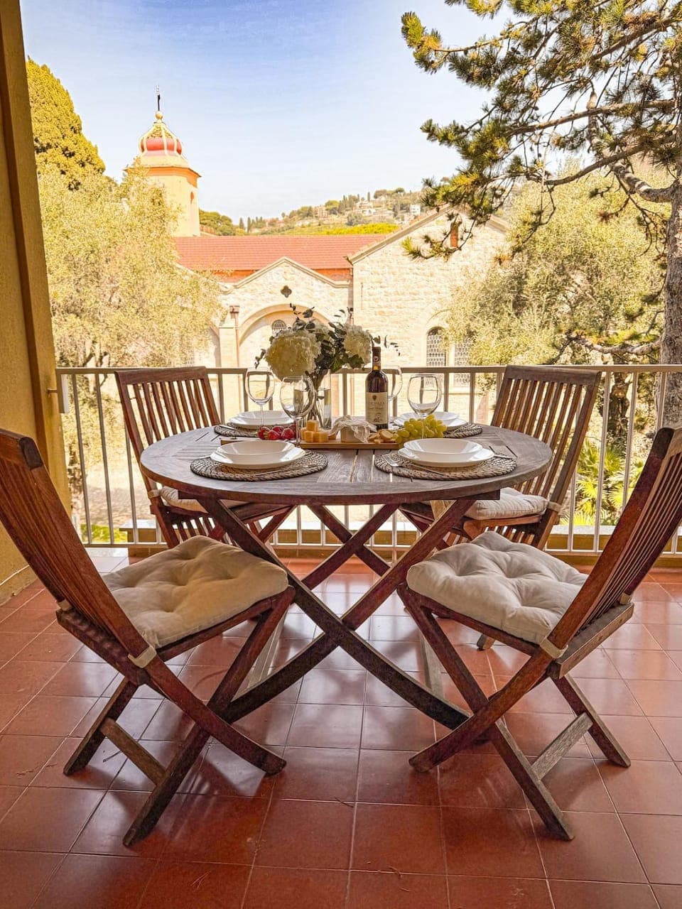 Patio, Day, Natural landscape, View (from property/room), Balcony/Terrace, Balcony/Terrace, Living room, Seating area, Dining area