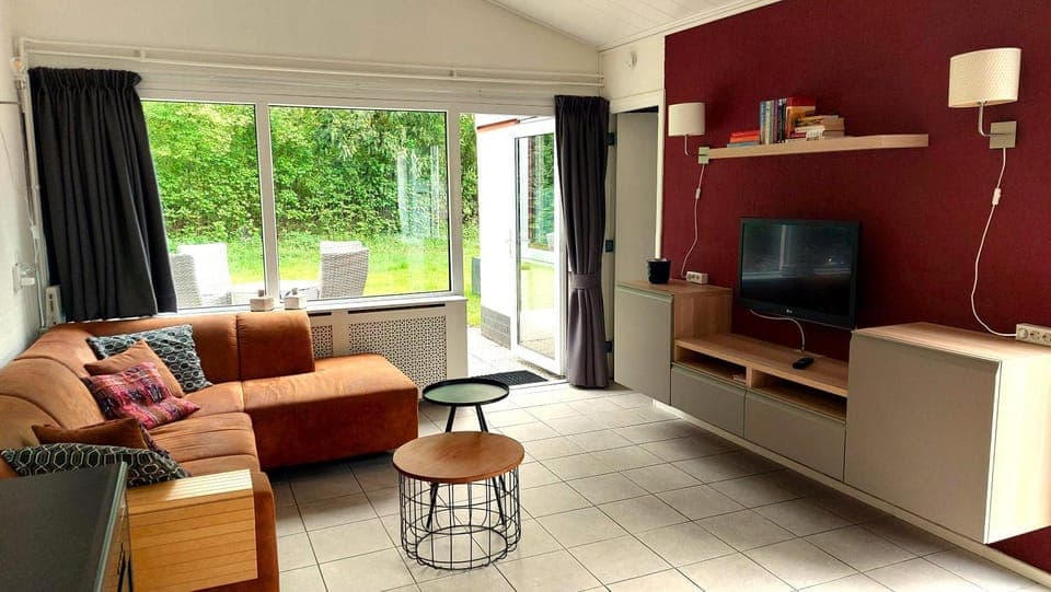 TV and multimedia, Seating area