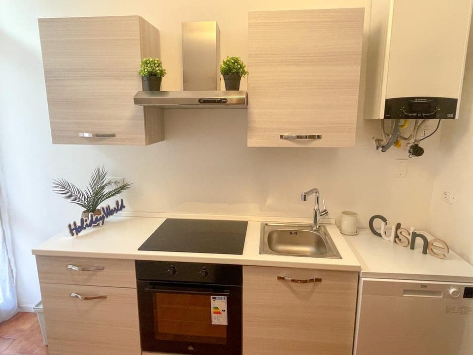 Kitchen or kitchenette, stove