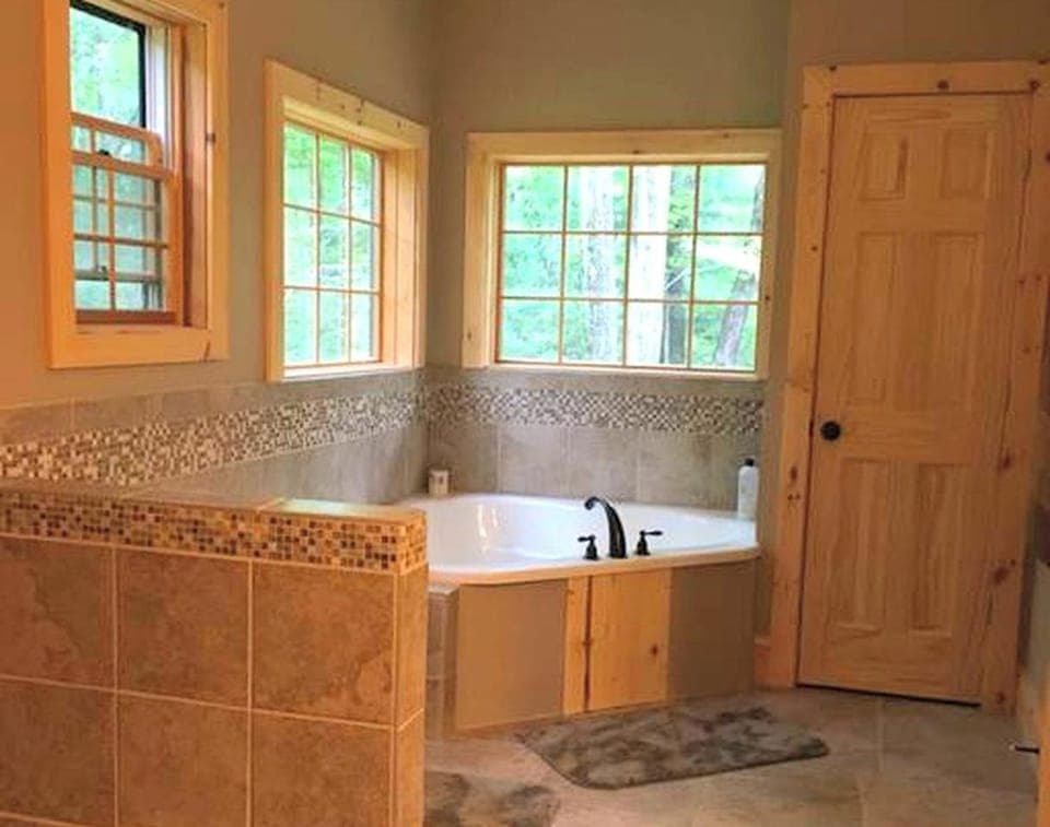 Cozy Vacation Rental for 10 with a Fire Pit in Jim Thorpe, Pennsylvania House in Hickory Run State Park