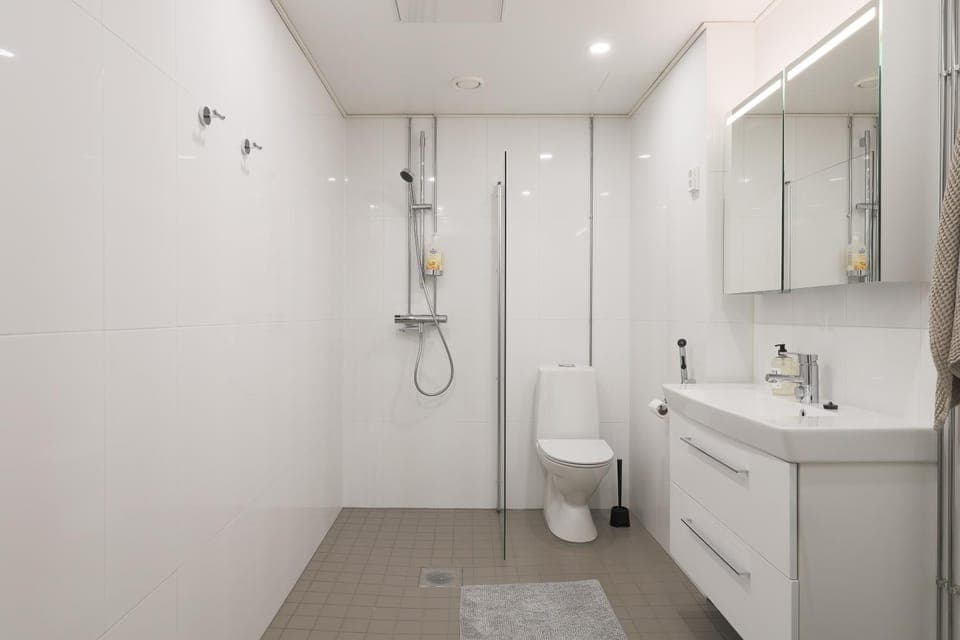 Shower, Toilet, Bathroom