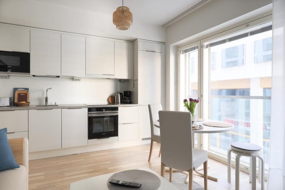 Kitchen or kitchenette, Dining area, dishwasher, oven, stove, toaster