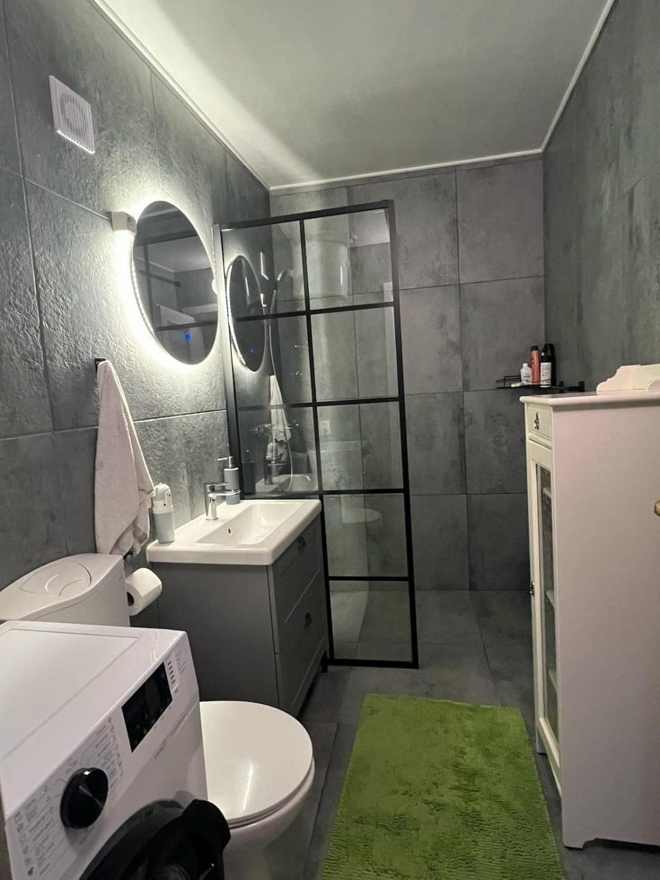 Shower, Toilet, Bathroom, washing machine