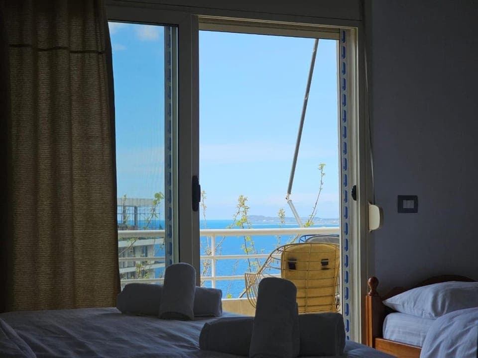 Bed, Photo of the whole room, Bedroom, Sea view