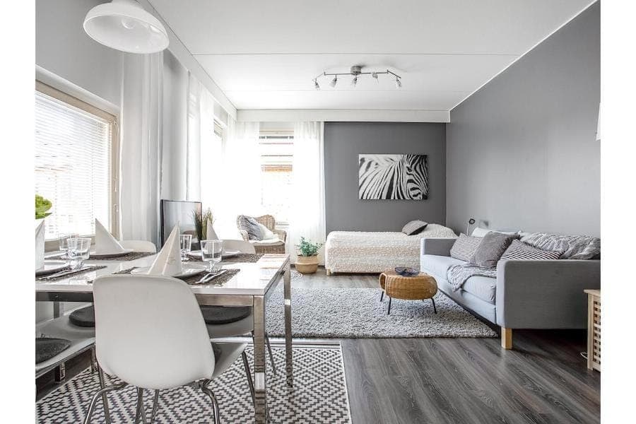 Seating area, Dining area