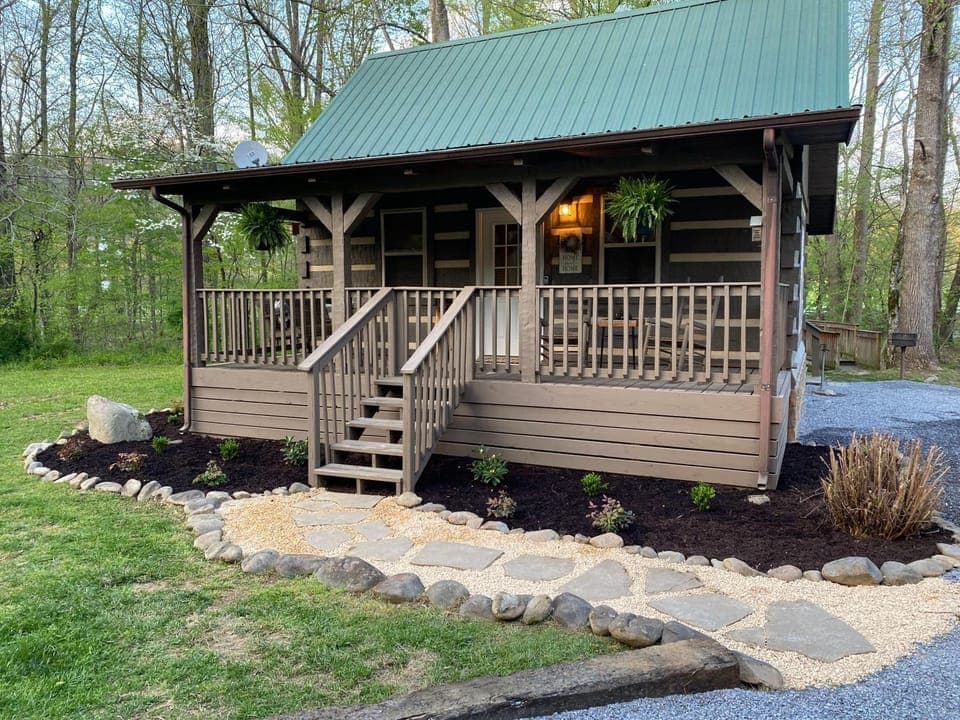 Home Sweet Home on Cosby Creek Chalet in Cosby