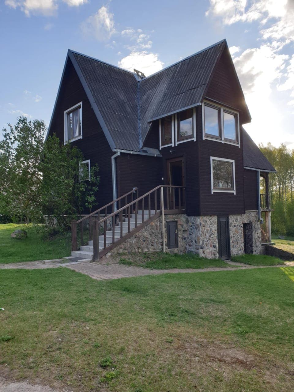 Property building, Day