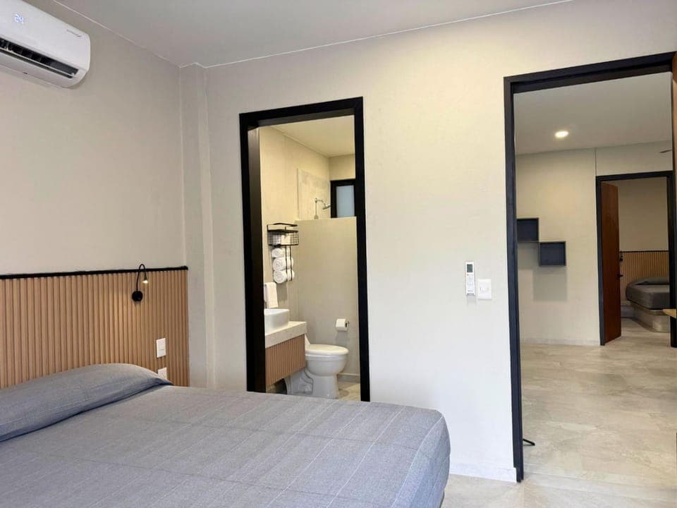 Bed, Bathroom, air conditioner