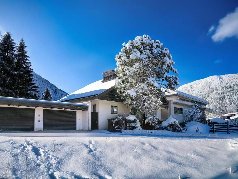 Property building, Winter