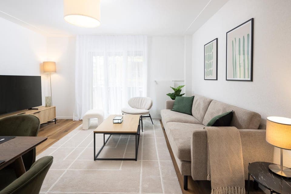 TV and multimedia, Living room, Seating area