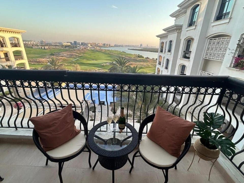 Property building, Patio, Natural landscape, View (from property/room), Balcony/Terrace, Balcony/Terrace, Living room, Seating area, Dining area, Sea view