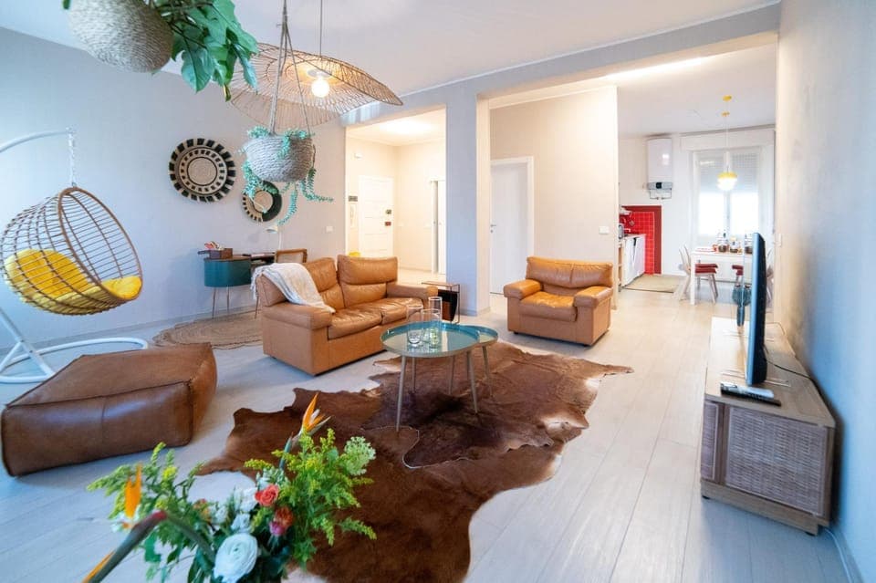 Living room, Seating area