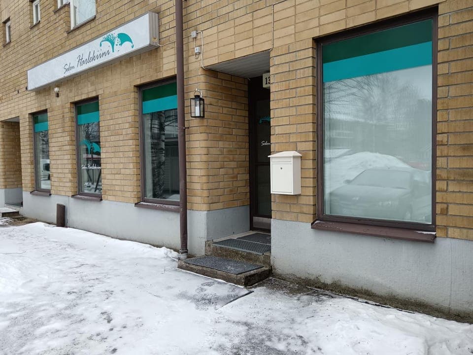 Property building, Day, Winter