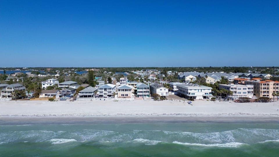 Bates Avenue House House in Indian Rocks Beach