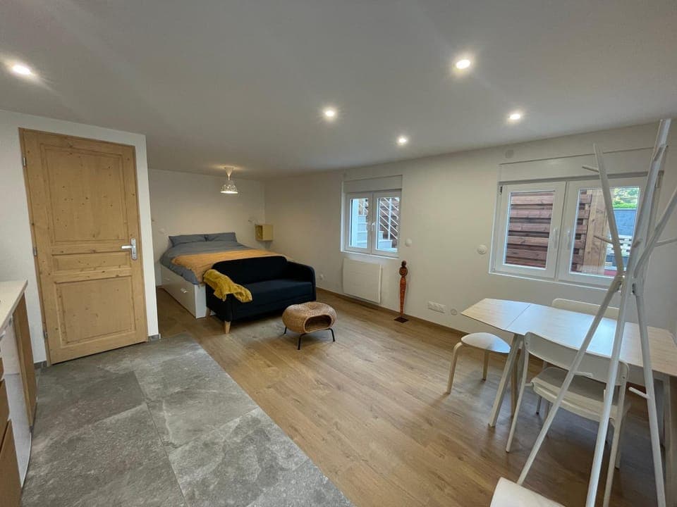 Photo of the whole room