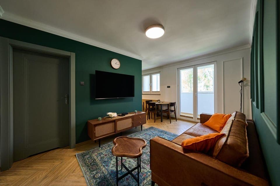 TV and multimedia, Living room, Seating area