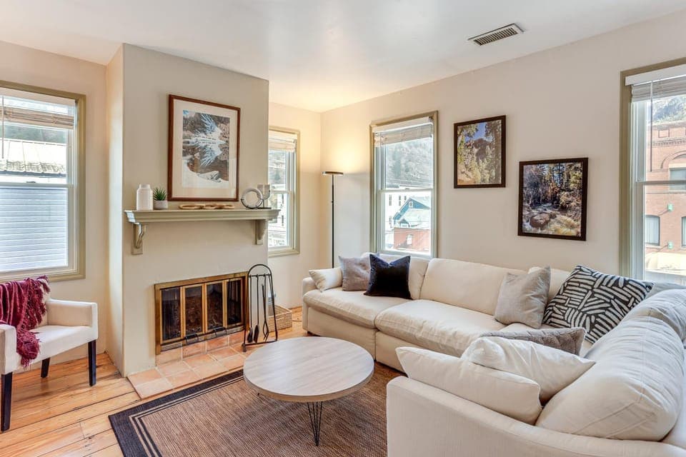 Walk to Hot Springs Updated Retreat in Dtwn Ouray House in Ouray