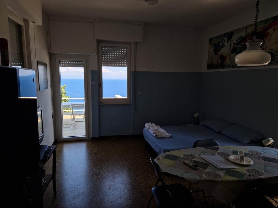 Bed, Living room, Dining area