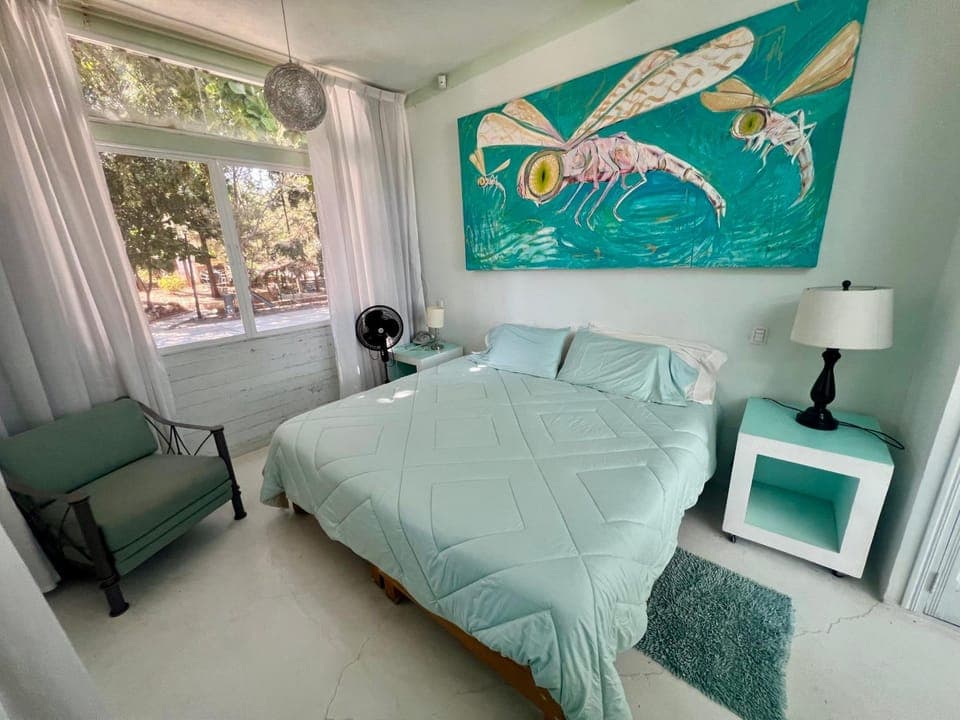 Bed, Photo of the whole room, Bedroom