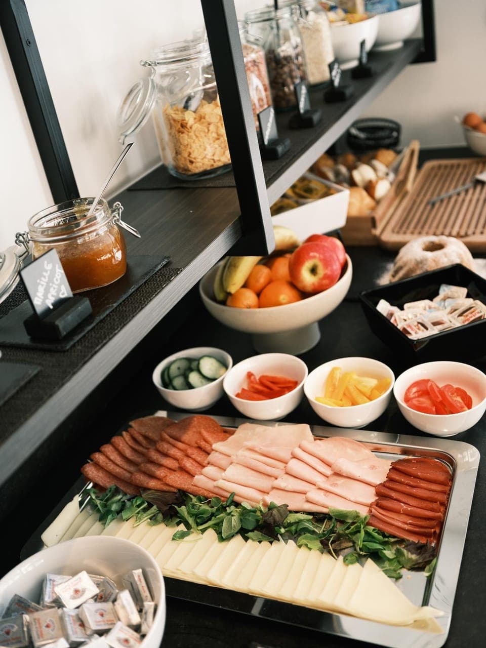 Breakfast, Buffet breakfast