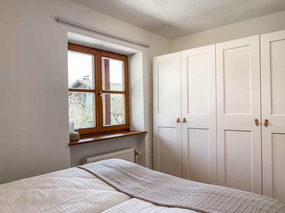 Bed, View (from property/room), Photo of the whole room, Decorative detail, Bedroom, flat iron, furniture, wardrobe