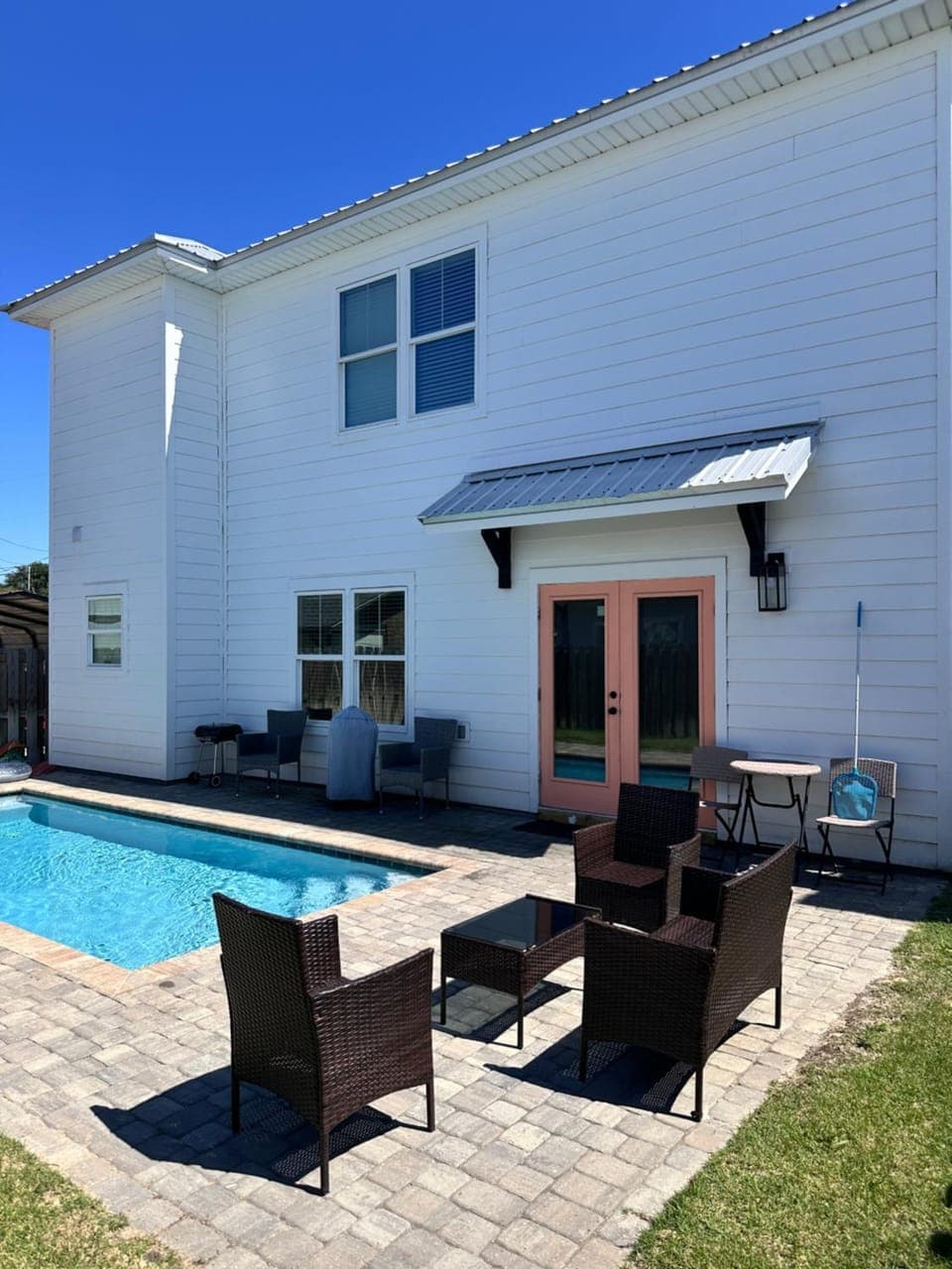 Patio, Swimming pool